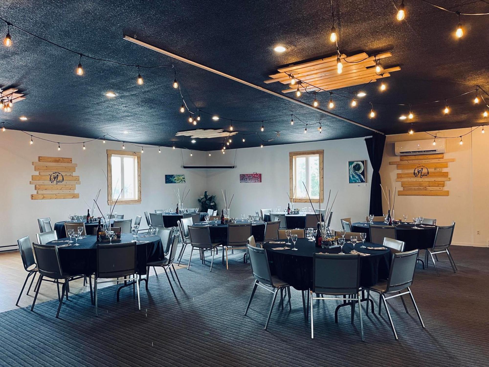Resto Pub Motel Le Madub L'Isle-Verte Eksteriør bilde